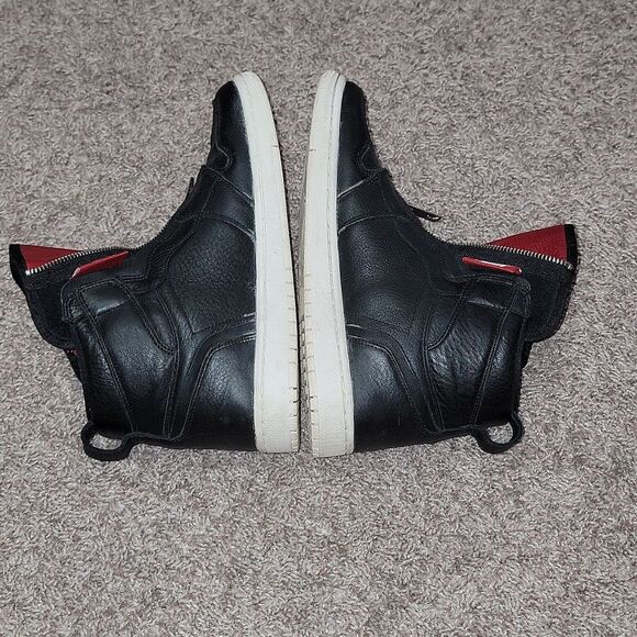 Nike Air Jordan 1 Women's Retro High Zip Premium Black & Red Sneaker Shoes Sz 9 - Picture 5 of 16